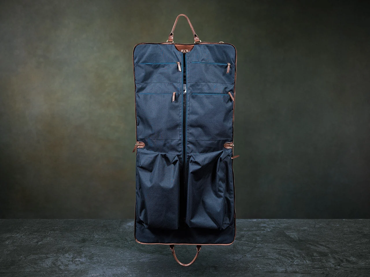 Garment Bag (Archive Edition) view 4