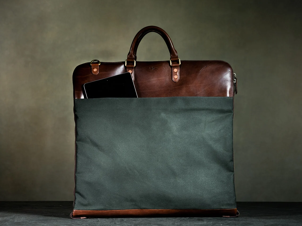 Garment Bag alternate view