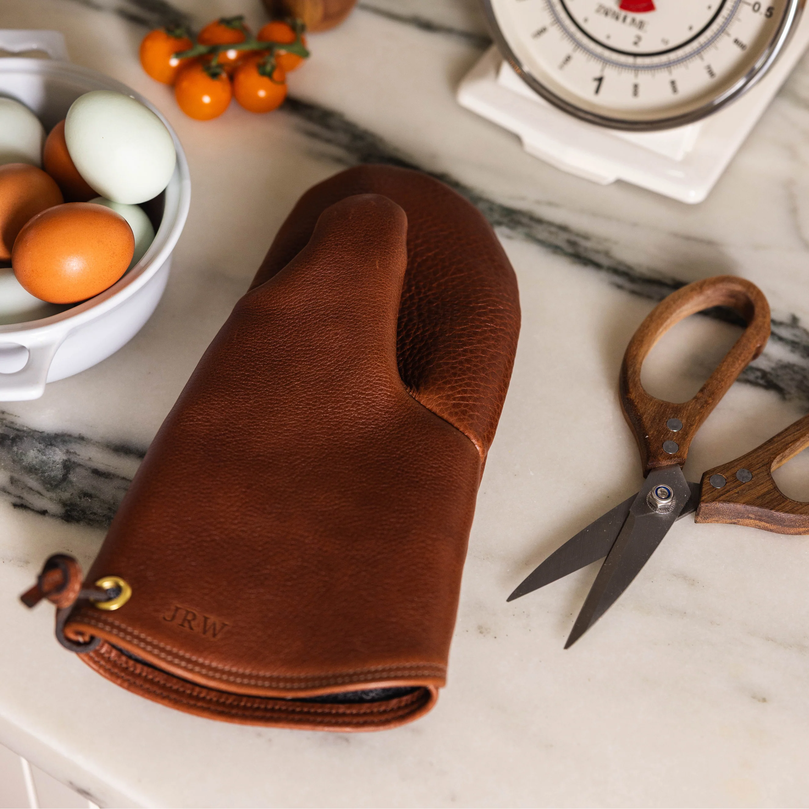 Leather Grill Mitt alternate view