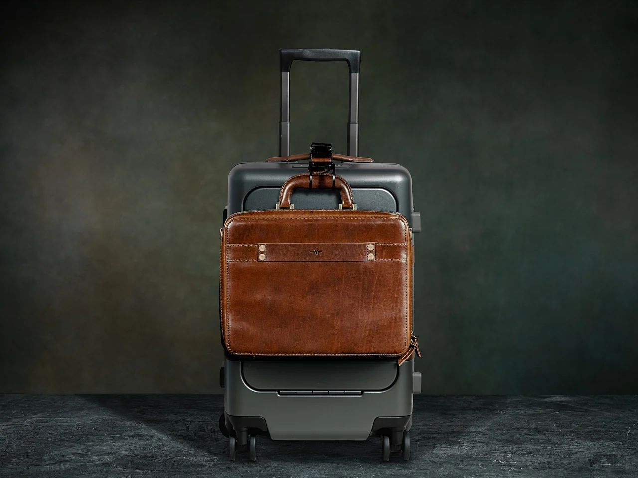 Luggage Connector view 4